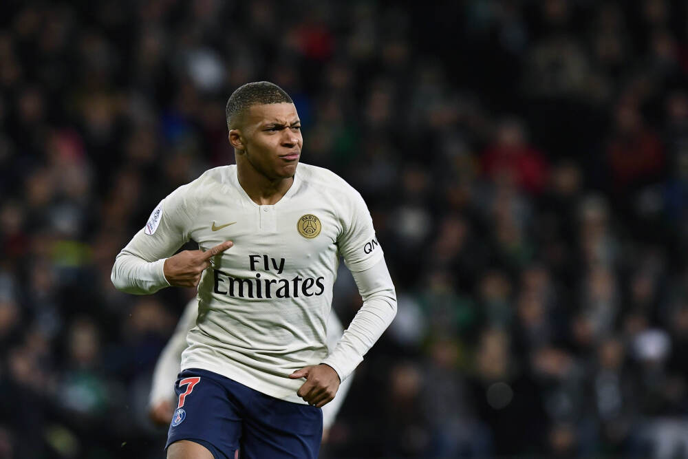 冬季风暴来袭 特朗普称已批准美国多州进入紧急状态